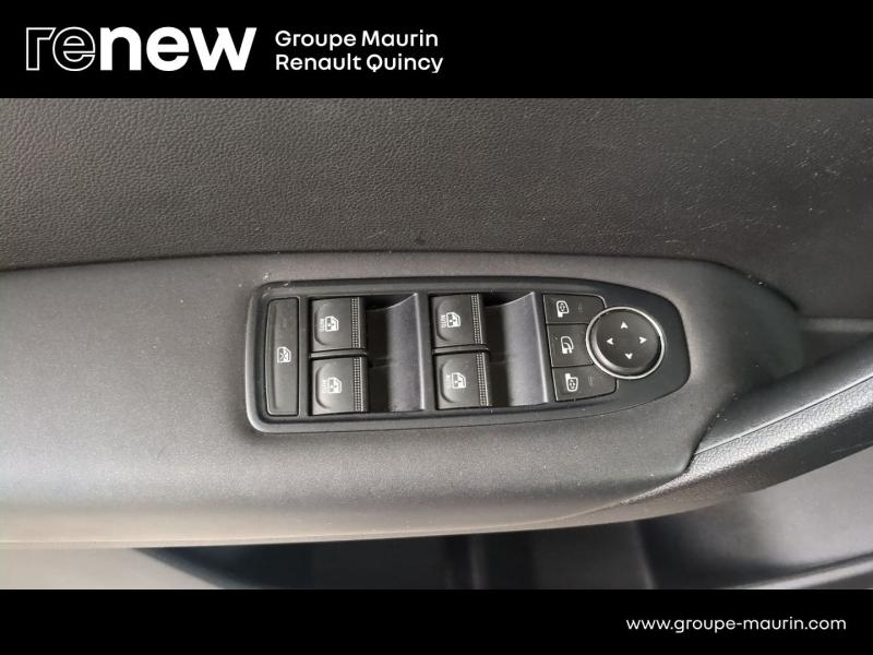 RENAULT Captur d’occasion à vendre à QUINCY-SOUS-SÉNART chez GGF - SAVY (Photo 14)
