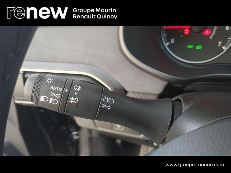 DACIA Sandero d’occasion à vendre à QUINCY-SOUS-SÉNART chez GGF - SAVY (Photo 16)