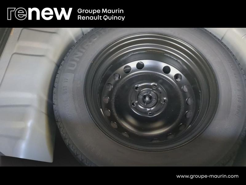 RENAULT Captur d’occasion à vendre à QUINCY-SOUS-SÉNART chez GGF - SAVY (Photo 9)