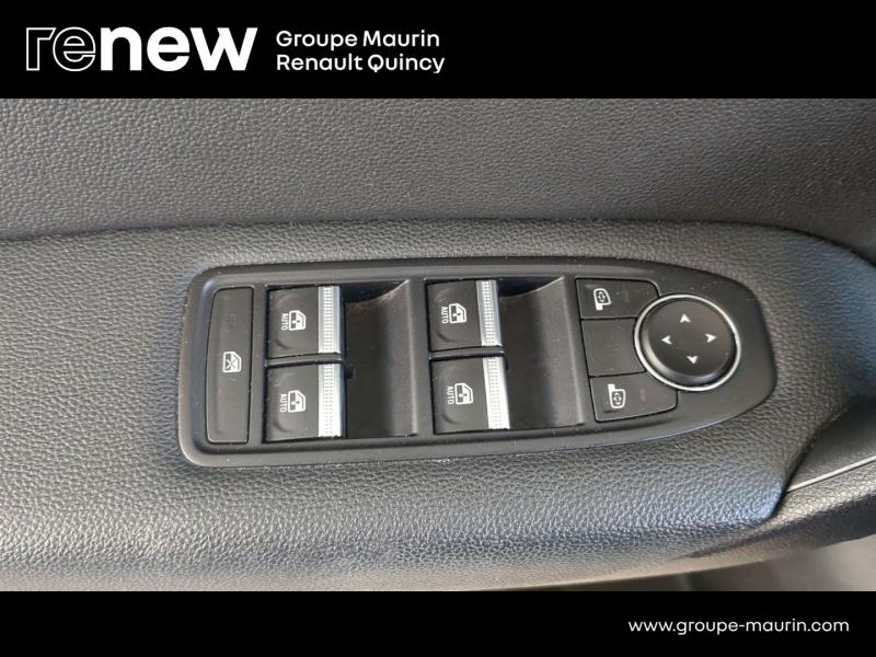 RENAULT Captur d’occasion à vendre à QUINCY-SOUS-SÉNART chez GGF - SAVY (Photo 15)