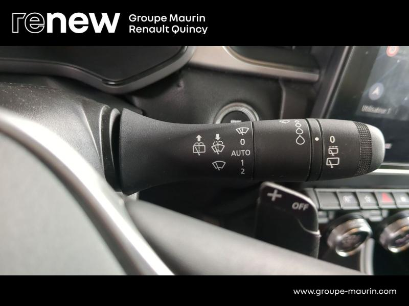 RENAULT Captur d’occasion à vendre à QUINCY-SOUS-SÉNART chez GGF - SAVY (Photo 18)