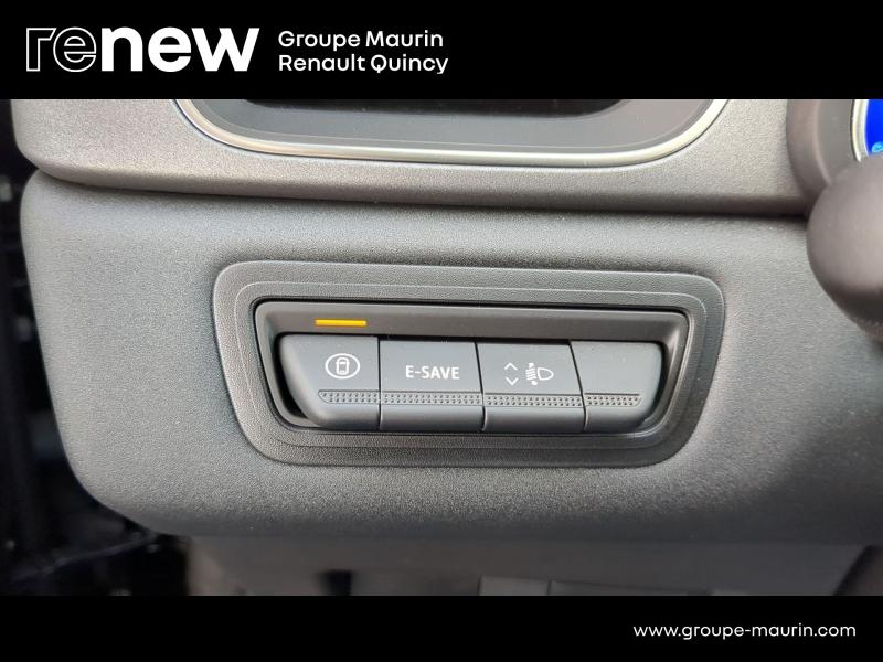 RENAULT  d’occasion à vendre à QUINCY-SOUS-SÉNART chez GGF - SAVY (Photo 15)