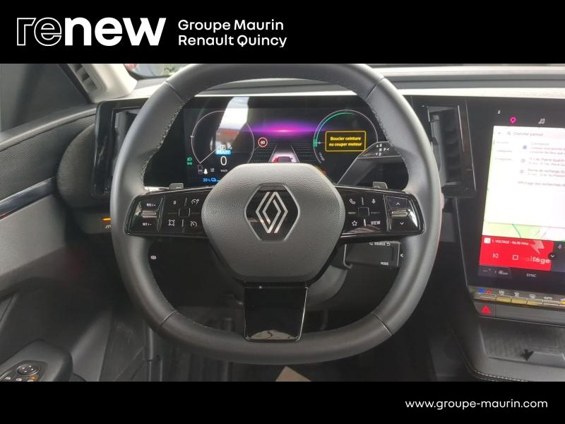 RENAULT Megane d’occasion à vendre à QUINCY-SOUS-SÉNART chez GGF - SAVY (Photo 6)