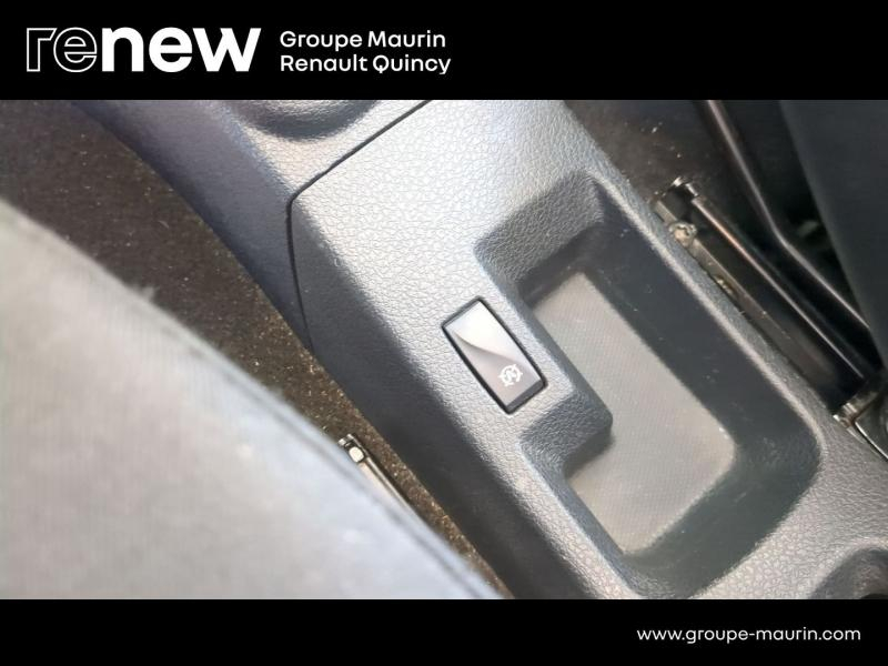 DACIA Sandero d’occasion à vendre à QUINCY-SOUS-SÉNART chez GGF - SAVY (Photo 19)