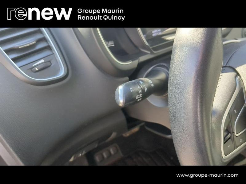 RENAULT Scenic d’occasion à vendre à QUINCY-SOUS-SÉNART chez GGF - SAVY (Photo 14)