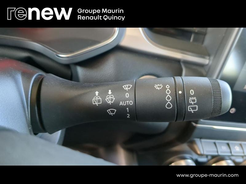 RENAULT Captur d’occasion à vendre à QUINCY-SOUS-SÉNART chez GGF - SAVY (Photo 15)