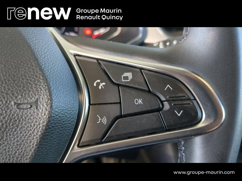RENAULT Captur d’occasion à vendre à QUINCY-SOUS-SÉNART chez GGF - SAVY (Photo 17)